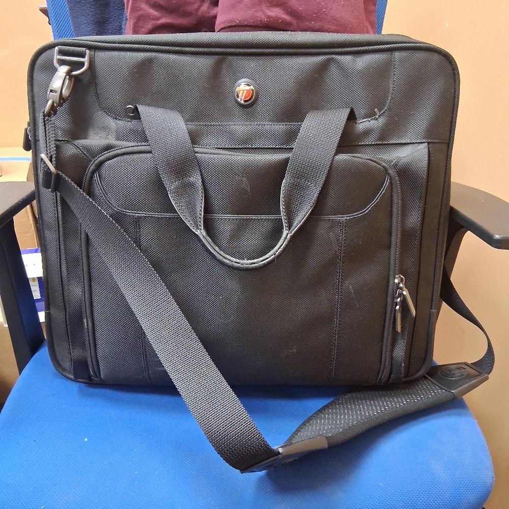 Targus Black Laptop Bag with Adjustable Strap and Durable Design